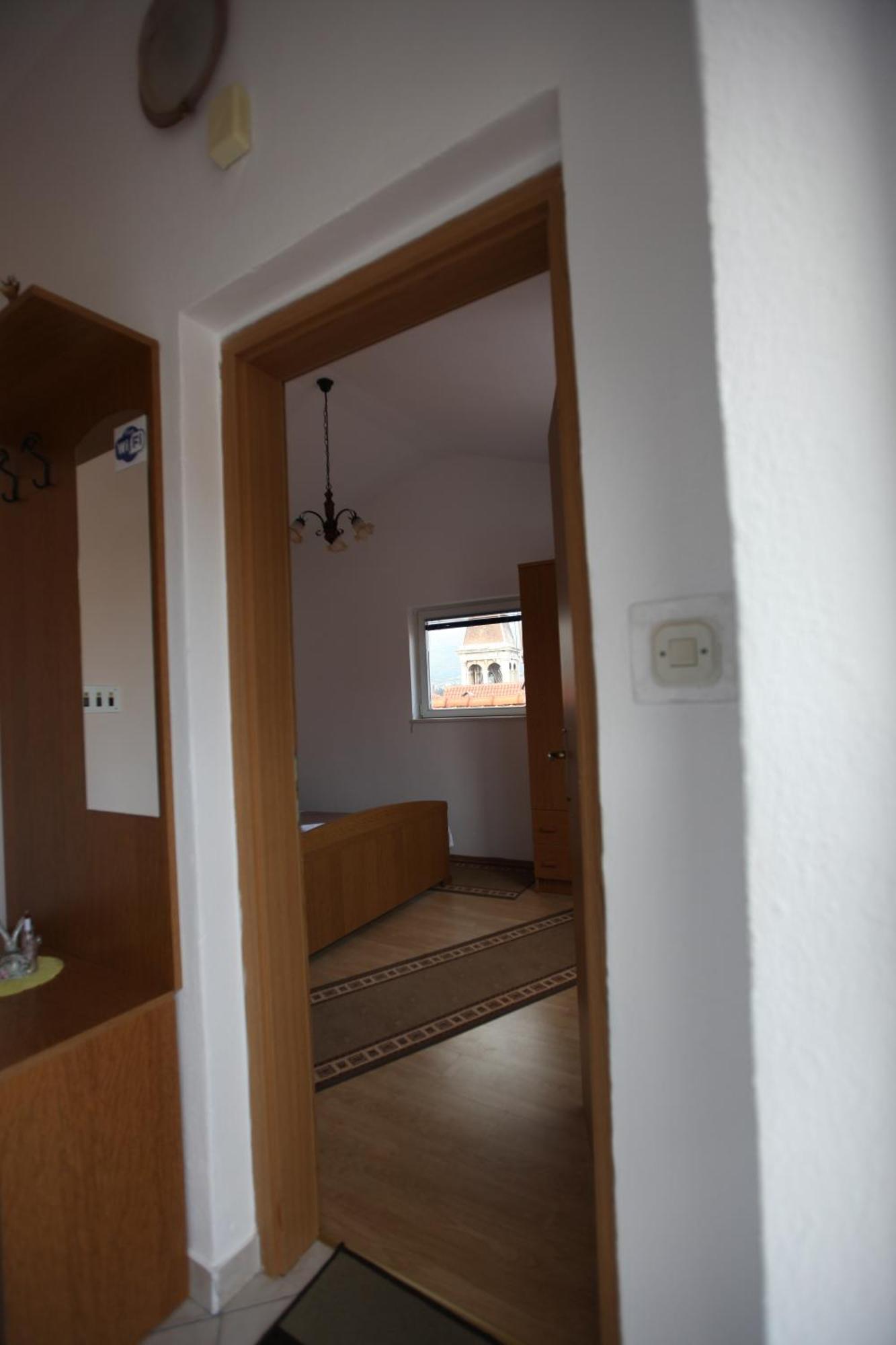Apartment Jure Trogir Eksteriør bilde